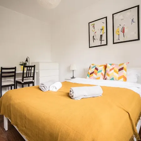 Oomph Big With Balcony Near Old Town Apartment *